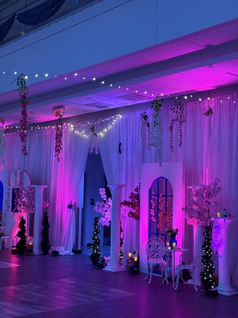 Mediterranean Prom Decor